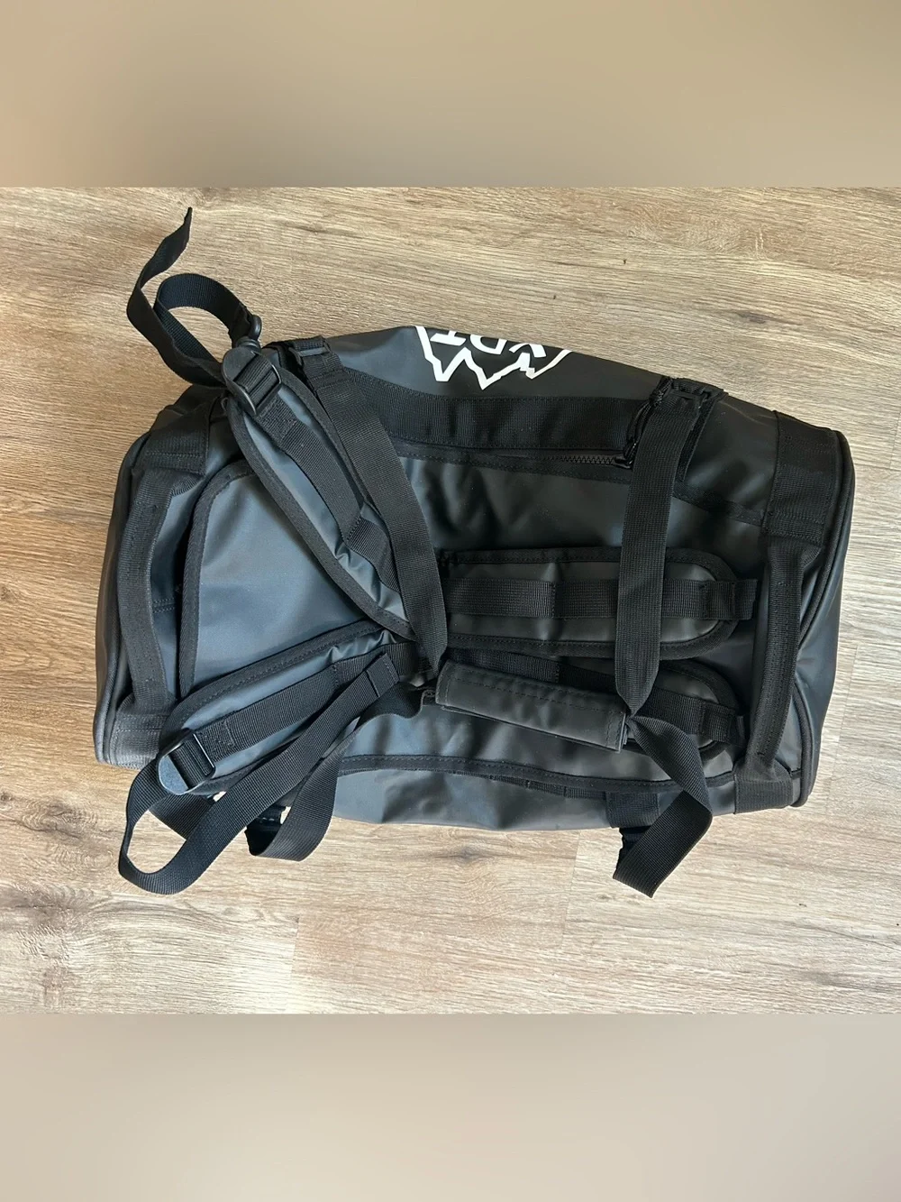Helly Hansen Duffle Bag 30L, converts to backpack. Waterproof, soft, material